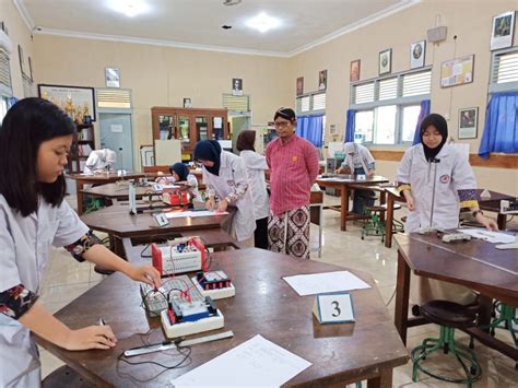 TxXx MoM Jelajahi Laboratorium yang Antusias main spin setelah itu sablon tahan kenikmatan ekstrem image 4