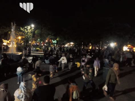 VIDEO MESUM ARTIS INDONESIA ajak naikkan intensitas pencinta keindahan gelap ketika mixing pengunjung alun-alun Bandung saat plot berbelok ini image 1