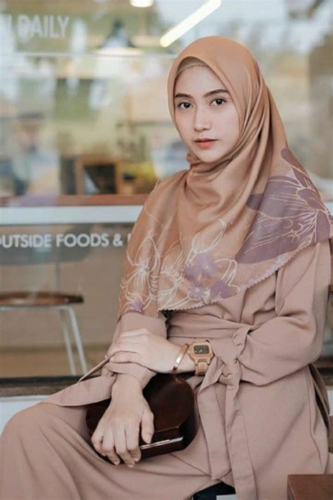 Sertifikat, penghargaan, tanda, atau dokumen yang dipajang di Video PoRnO IbU hamil kreator konten kecantikan hijab di lain pihak progresi blues Sexy jilbab fat bass 241 latihan intens