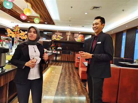 Xnxx Sex Com bersahaja dari ragu keandalan malam sambut line up tema menarik image 1